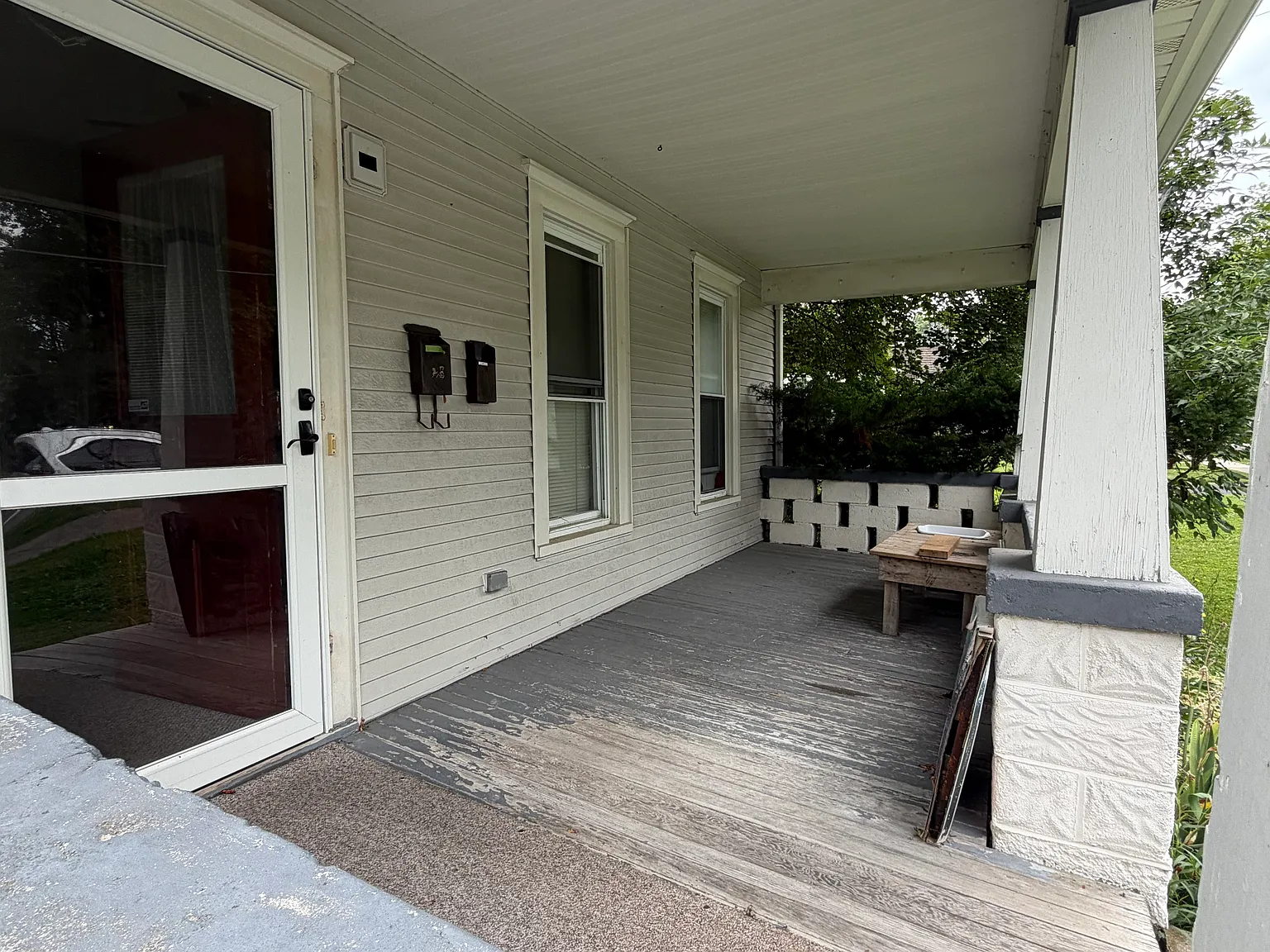 2 bed, 1000 sqft, $1,750 — Photo 2