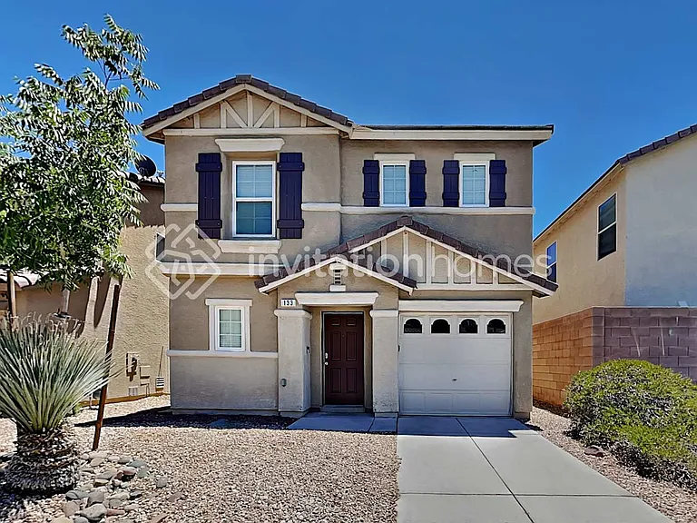 133 Gilliflower Ave — Photo 1