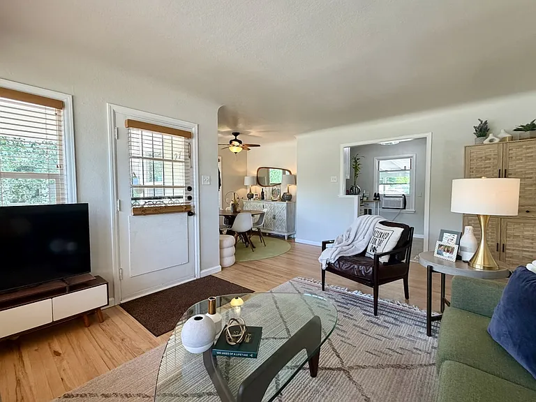 2765 S Franklin St — Photo 6