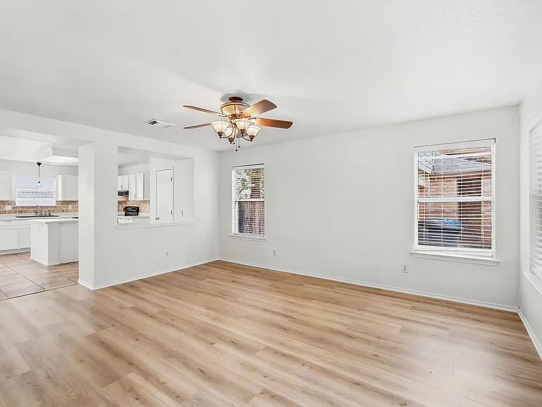 18 Anchorage Bay — Photo 21