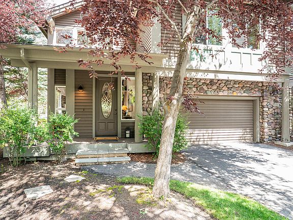 2nd image of 4609 Arrowwood Condo Dr #4609