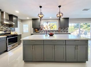 215 W Greenway Ave, Orange, CA 92865