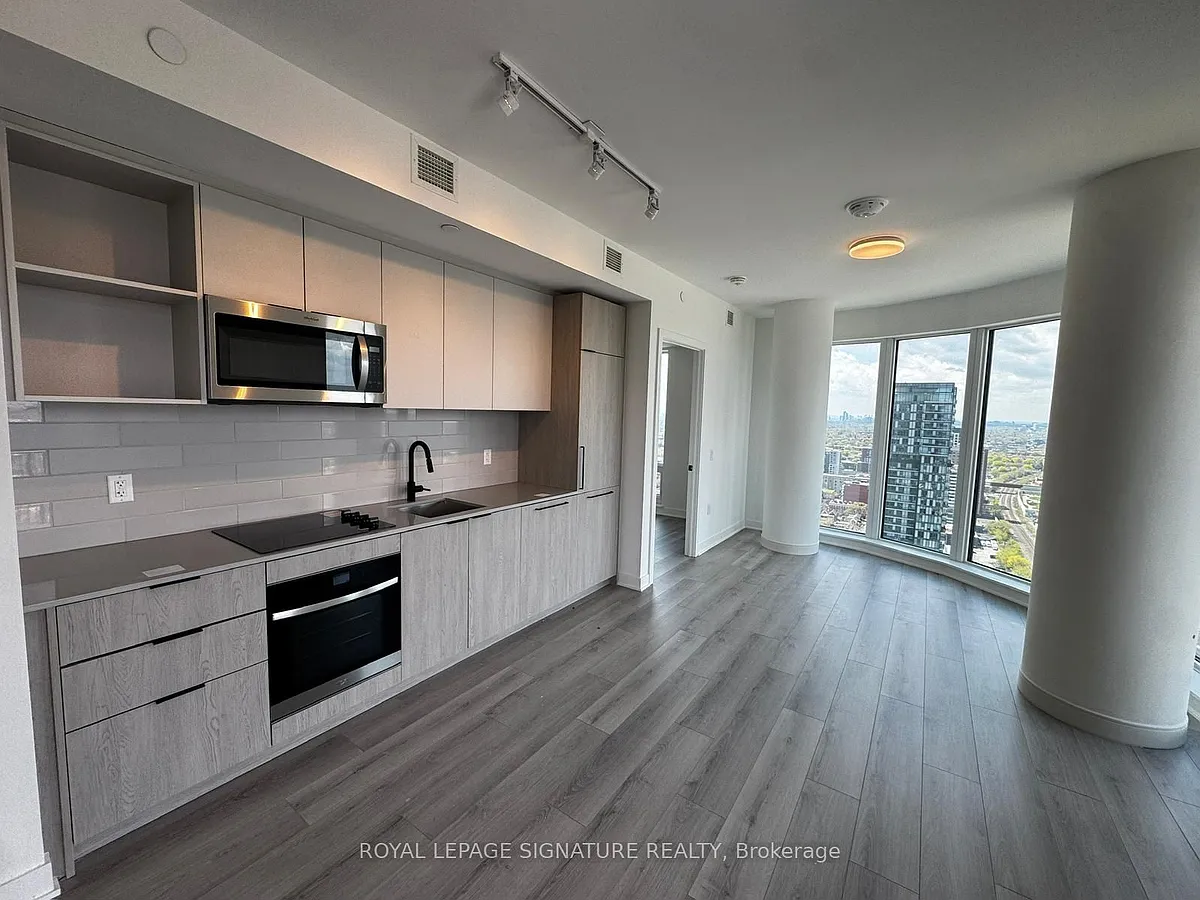 Building Photo - 1185 Dupont St #2602