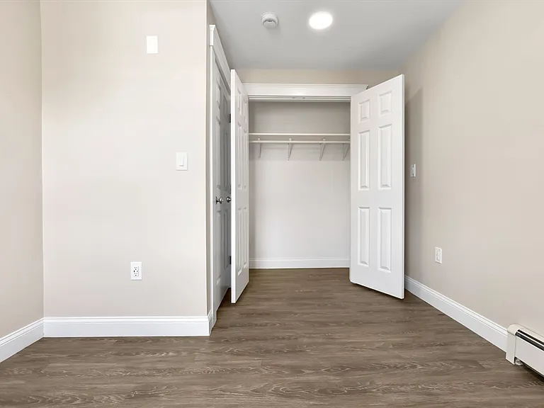 28 Poplar St #9 — Photo 18