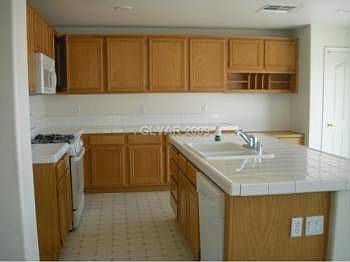 2nd image of 8930 Malarga St