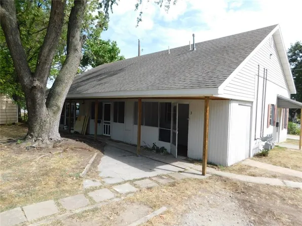 303 E Kansas St, Pittsburg, KS 66762