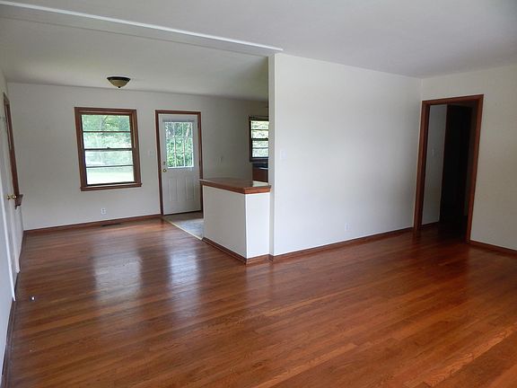 3rd image of 5312 Conway Cir