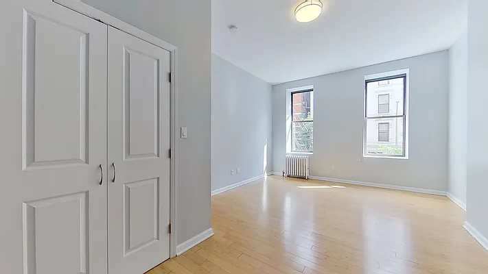 Rented by Compass | media 14