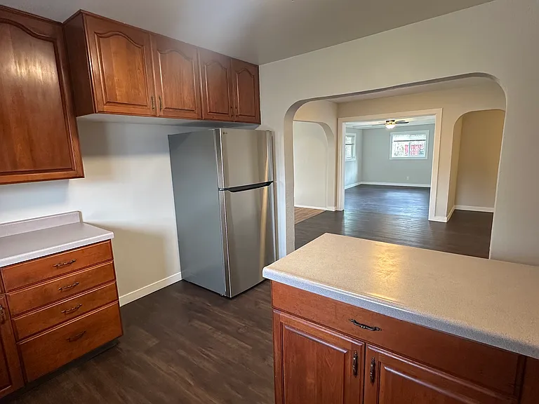 1740 Oxford St SE #9 — Photo 3