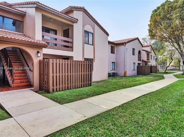 8999 SW 123rd Ct APT 206, Miami, FL 33186