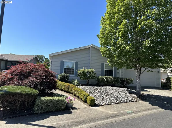 17643 NW Shady Fir Loop, Beaverton, OR 97006
