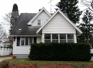 1112 Arlington St NE, Grand Rapids, MI 49505