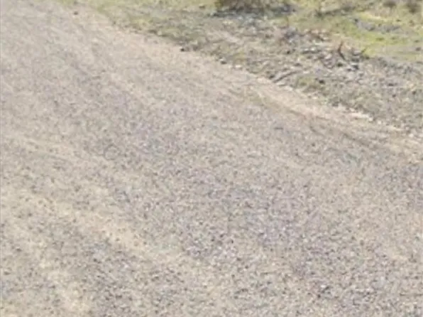 2370 S Oakridge Ave, Pahrump, NV 89048