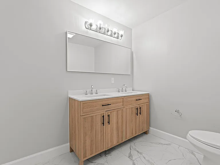 534 E Del Monte Ave — Photo 31