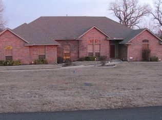 522 Silver Fox Ct, Blanchard, OK 73010
