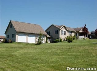 24 Buttonwood Ln, Myerstown, PA 17067
