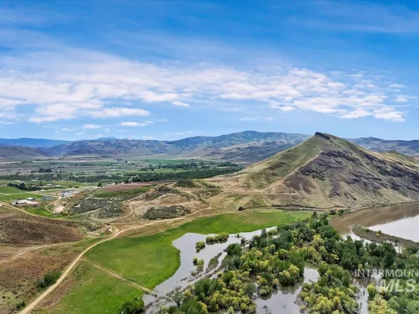 A9 Montour Rd, Emmett, ID 83617