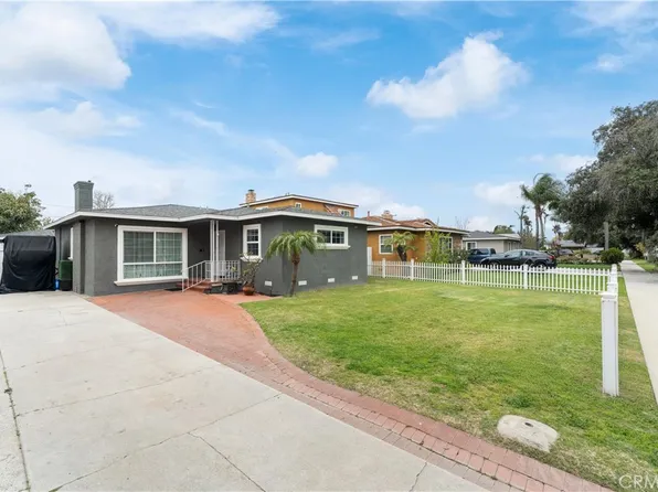 2110 Poinsettia St, Santa Ana, CA 92706