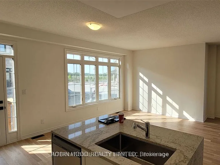 305 Thimbleweed Ct — Photo 4