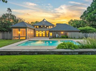 2615 W 4th St, Waterloo, IA 50701