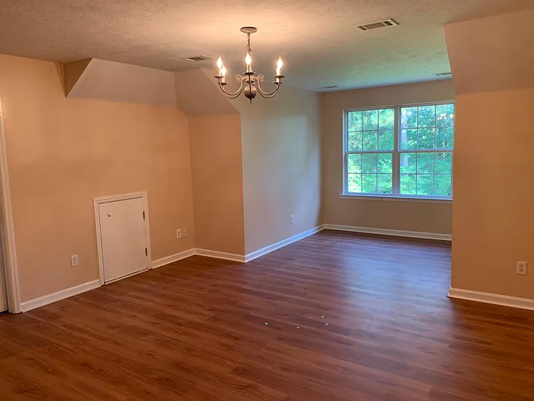 950 Watsonia Dr — Photo 20