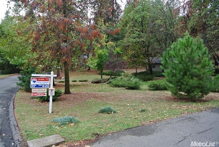 1st image of 6106 Silverleaf Dr