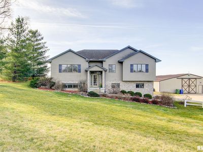 1975 2nd Ave S, Clinton, IA, 52732
