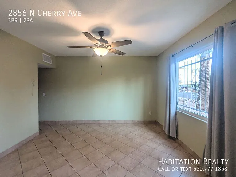 2856 N Cherry Ave — Photo 8