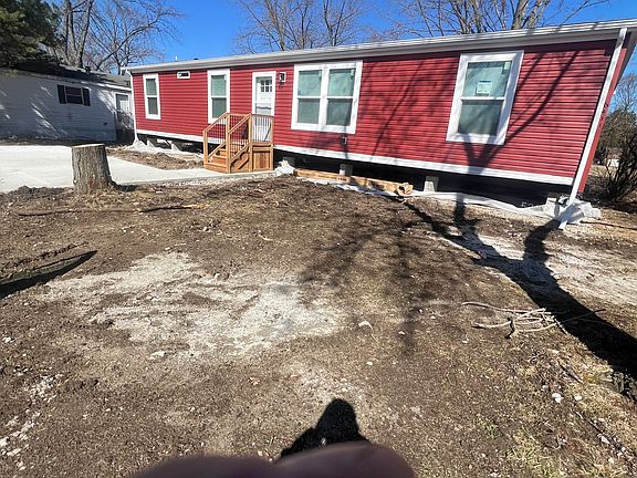 3rd image of 6411 Lake Dr #385