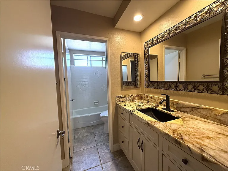 26924 Marbella — Photo 22