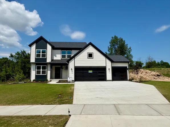 5899 Valley Point Dr SE, Caledonia, MI 49316