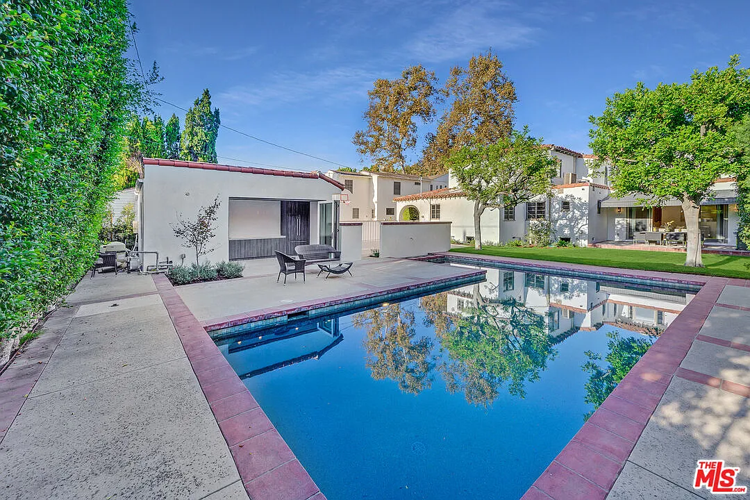5 bed, 5.5 bath, 4505 sqft, $26,500 — Photo 3