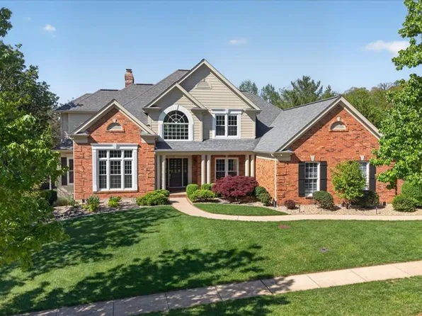 367 Pine Bend Dr, Chesterfield, MO 63005