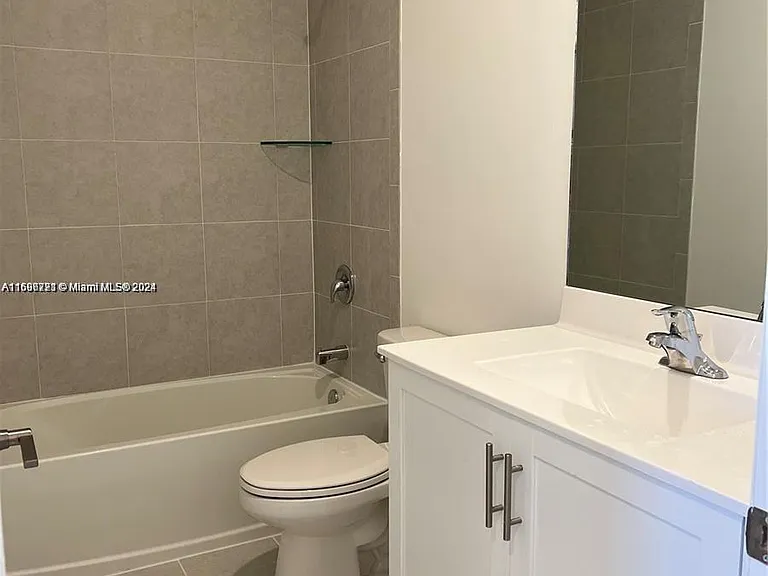 13412 SW 287th Ter — Photo 7