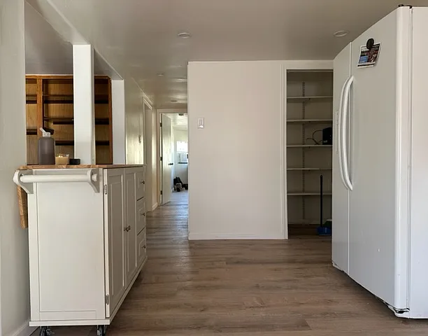 2 bed, 1500 sqft, $2,300 — Photo 3