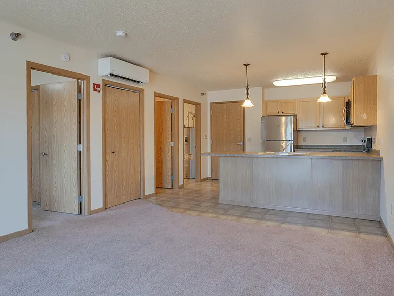 315 Main Ave — Photo 5