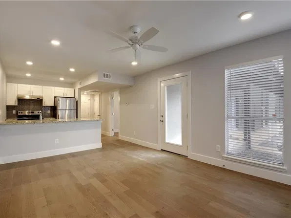 909 Reinli St APT 132, Austin, TX 78751
