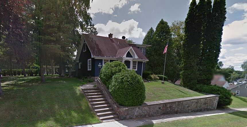 1st image of 17 Blanchard St