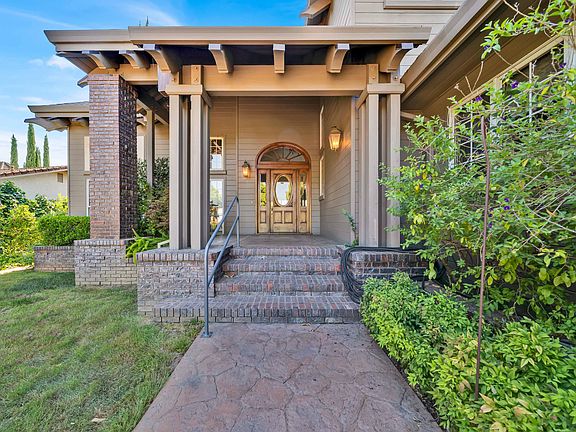 3rd image of 1744 Bechelli Ln