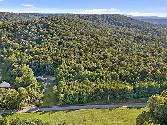 5th image of 816 Brock Hollow Rd