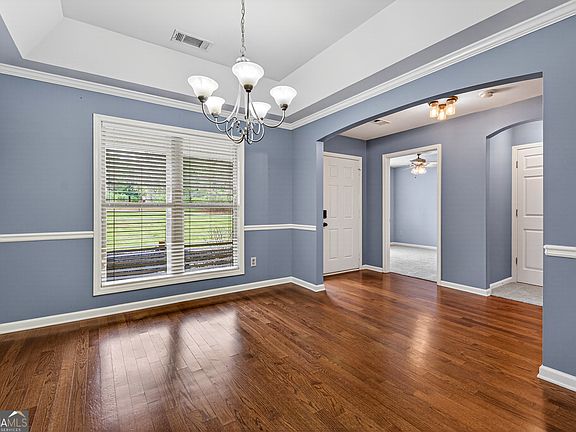 3rd image of 150 Beaverdam Rd