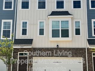 6985 Waterstone Dr, Sherrills Ford, NC 28673