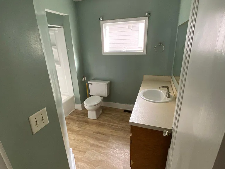 843 Ardmore St SE — Photo 8