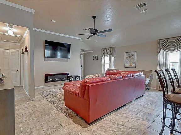 4th image of 6026 Copinsay Dr