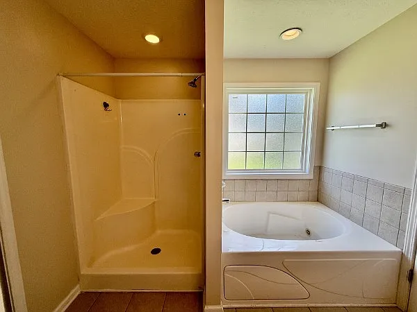 3275 Twelve Oaks Blvd — Photo 15
