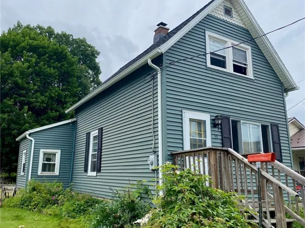 53 E Livingston Ave, Celoron, NY 14720