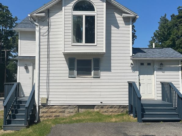 4944 Saint Paul Blvd