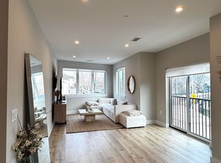 203-205 Randolph Ave #101, Jersey City, NJ 07304