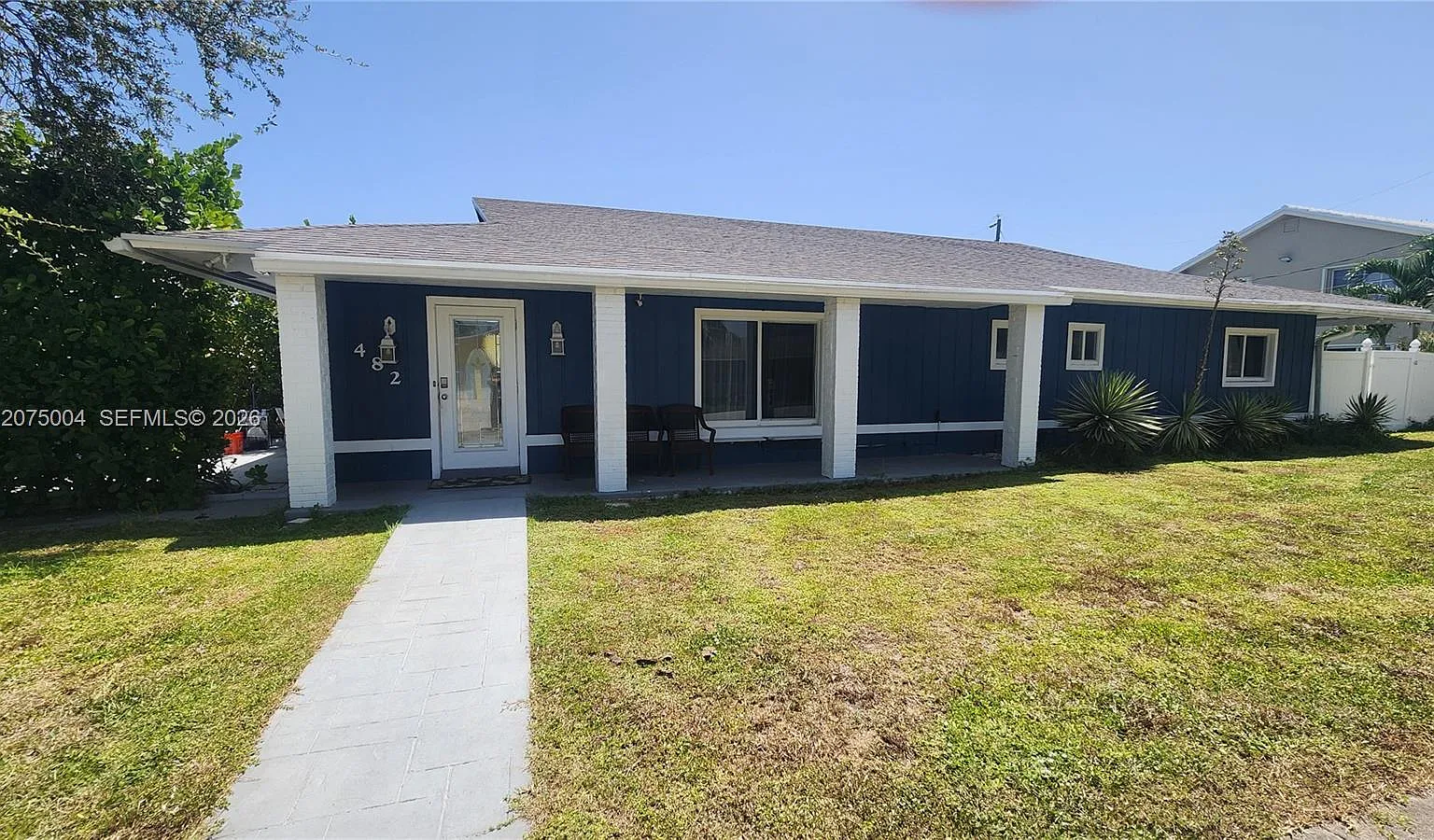 Hillsboro Heights — Photo 1