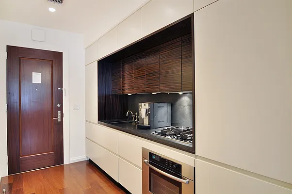 Rented by Corcoran | media 14